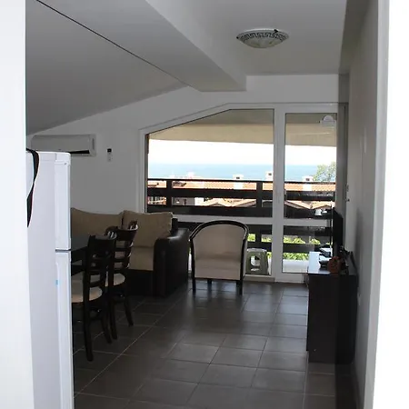 Elena 3 In Paloma Apartment